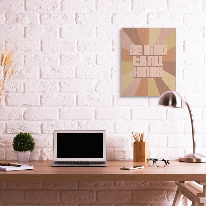 «Be Kind to All», art textuel aux tons neutres par Grace Popp, H 30 po x l 24 po, Toile tendue