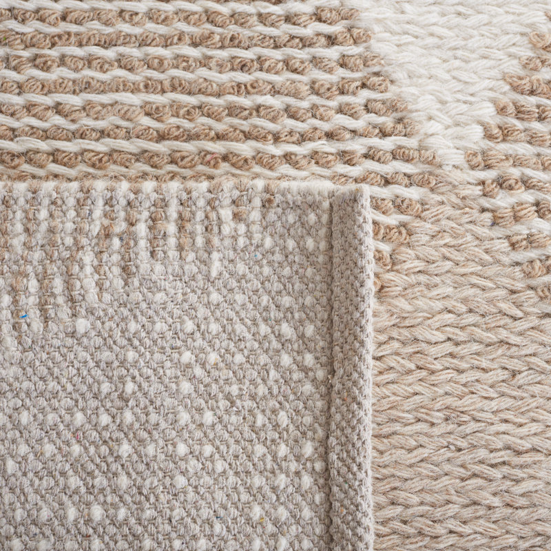 Tapis géométrique fait à la main blanc / ivoire Charvik, Rectangle 6 pi x 9 pi