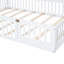 Lit double garde-corps en bois blanc - Conception et construction de maison confortable