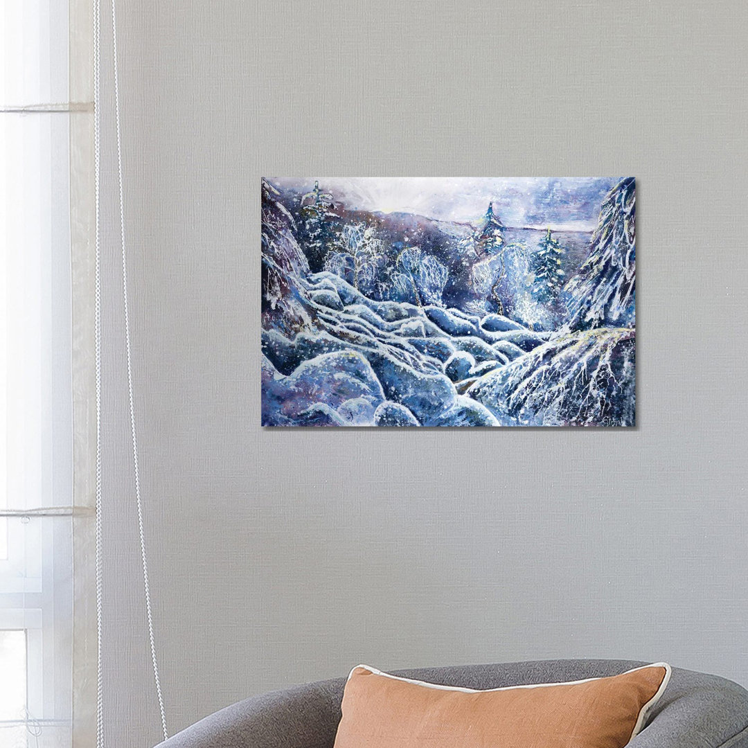 Winter von Marina Strijakova - Galerie-verpackte Leinwand Giclée