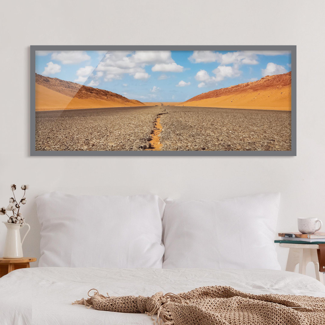 Gerahmter Grafikdruck Desert Road