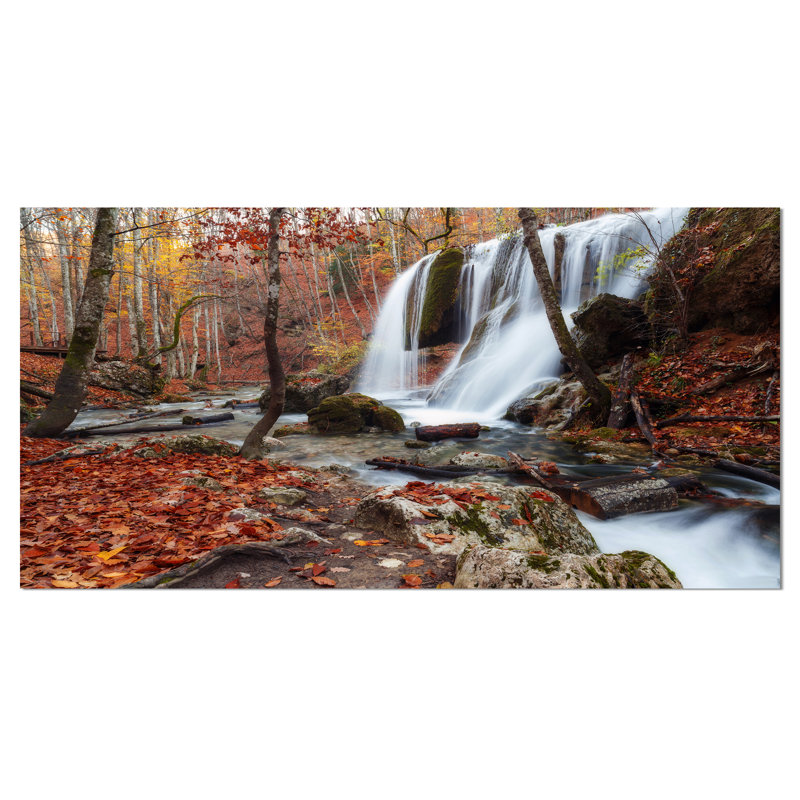 Crimea Waterfall in the Fall - Reproduction de photo sur toile tendue, H 20 po x l 40 po x P 1po