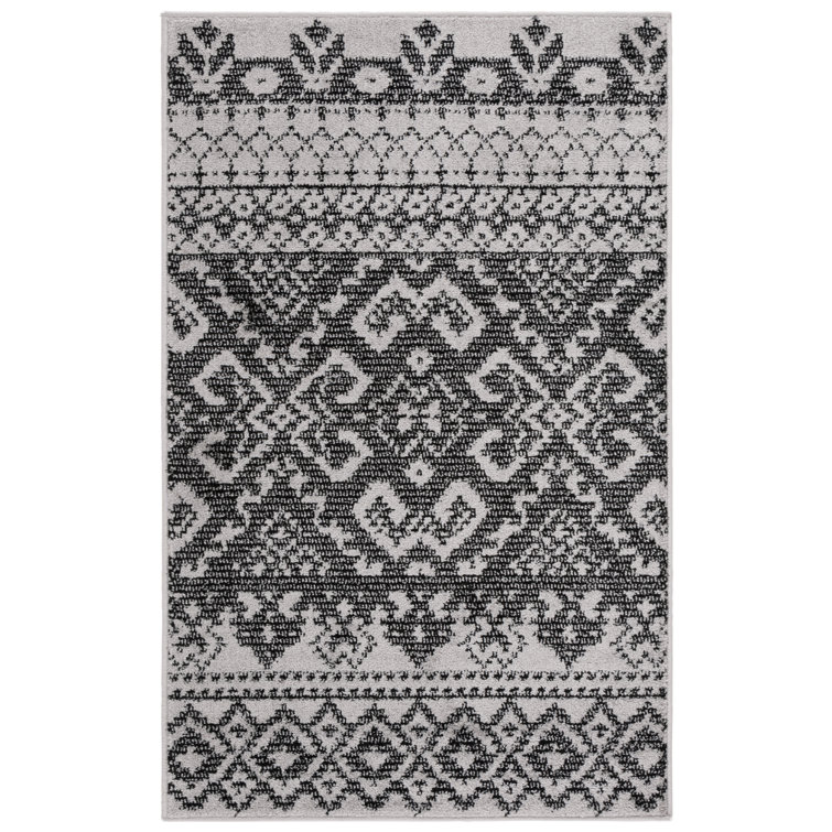 Nicarla Geometric Indoor/Outdoor Rug