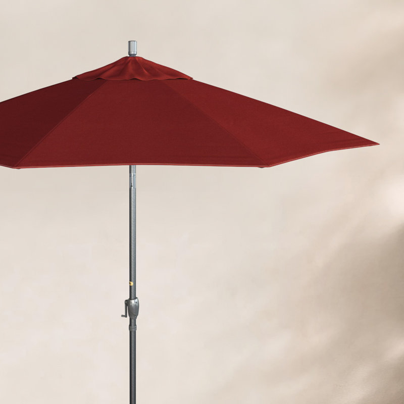 Parasol de marché 7 pi 6 po Lexia, Toile Sunbrella® rouge Jockey, Gris martelé