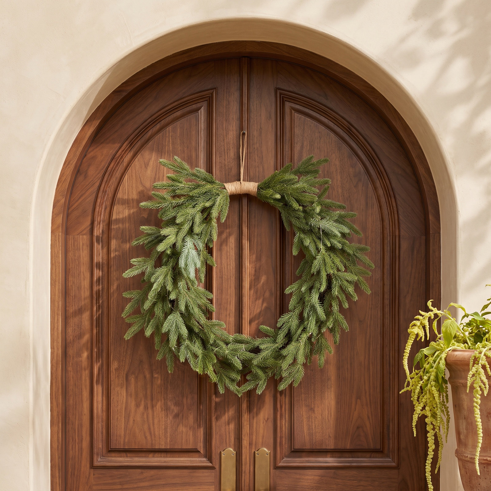24'' Faux Fir Lighted Wreath