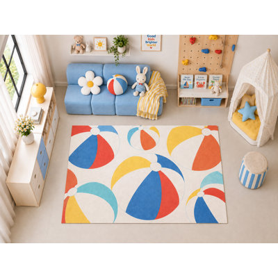 Tapis de plage coloré « ultra-fin » 152 x 213 cm (5 pi x 7 pi) à motifs de ballons de plage, idéal pour la chambre d'enfant, la garderie, la salle de classe et la salle de jeux. Tapis d'intérieur doux à poils courts avec revêtement antidérapant en silicone.