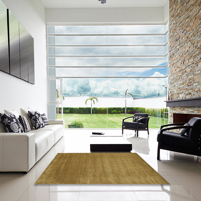 Tapis brun contemporain, Carré 4 pi