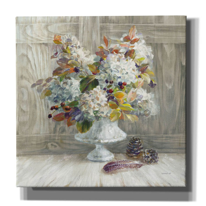 «Rustic Florals White» par Danhui Nai, art mural sur toile, H 26 po x l 26 po