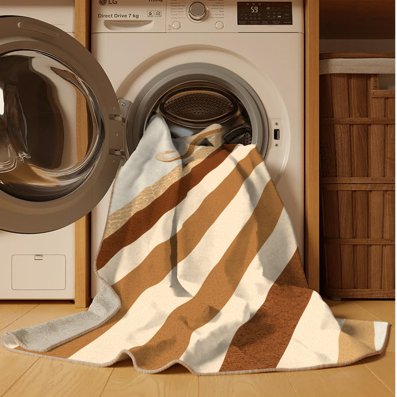 Tapis rayé beige lavable à la machine Peirsen Sidewinder, 4 x 2