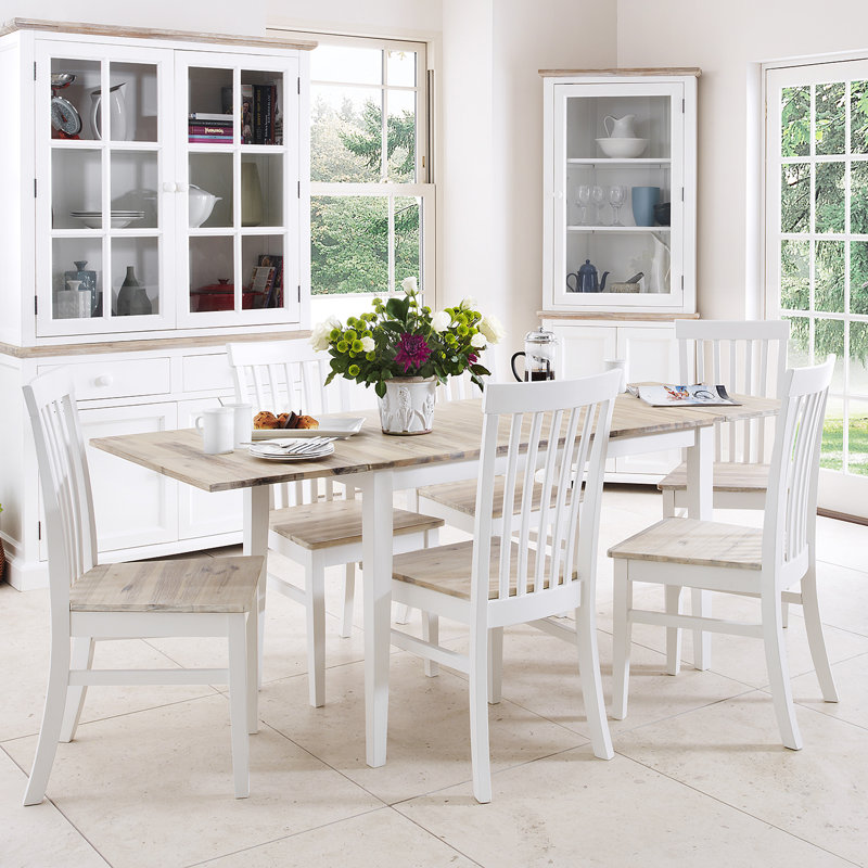 Bayou 6 - Person Extendable Dining Set