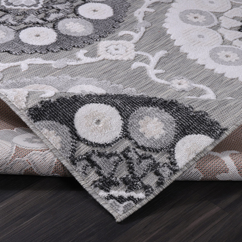 Chartier Gray Indoor/Outdoor Rug, Rectangle 5' x 7'