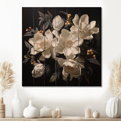 Magnolias émergent de l'ombre en noir I - Magnolias, art mural sur bois de pin naturel