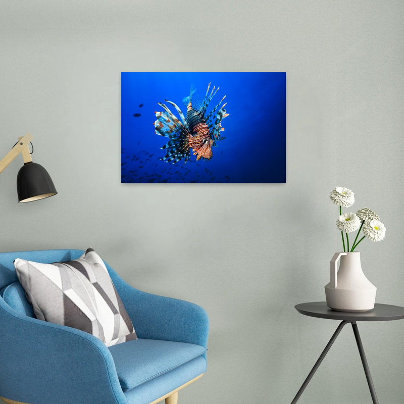 Striking Lionfish Underwater Vibrant Lionfish Fish Nature Ocean Wall Art Print 1 Piece Wrapped Canvas Wall Art