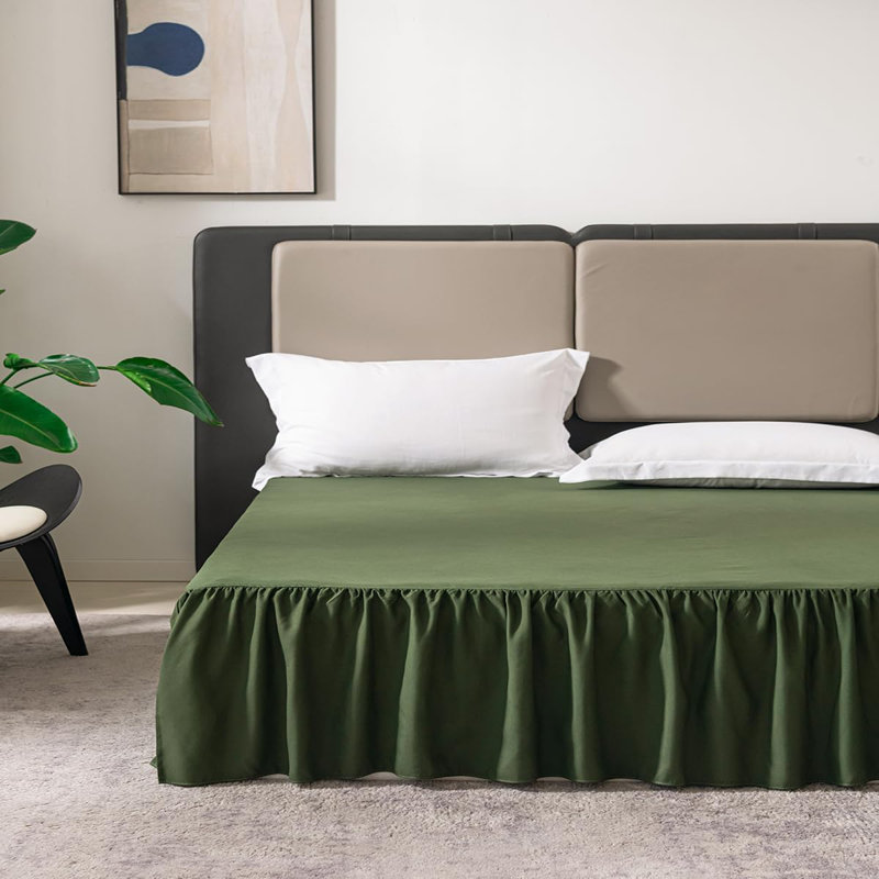 Green Queen Size Ruffled Bed Skirt with Split Corners and 14 Inch Drop