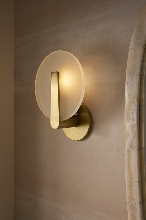 Hint One-Light Sconce, Brushed Brass