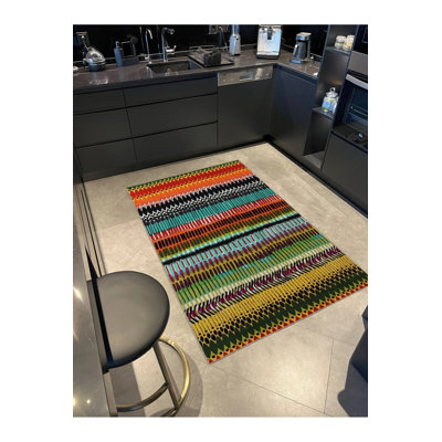 Tapis tissé à rayures de couleurs mélangées