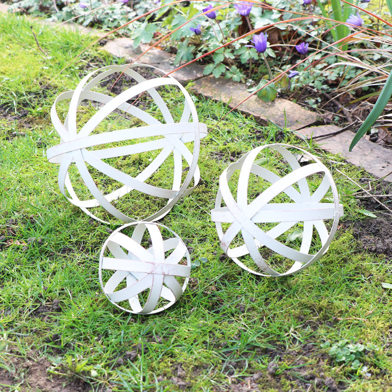 Resendez Metal Planter, Cream