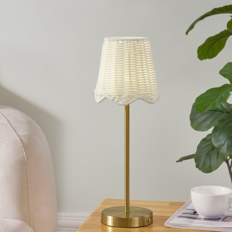 18" Metal Table Lamp With White Shade, White