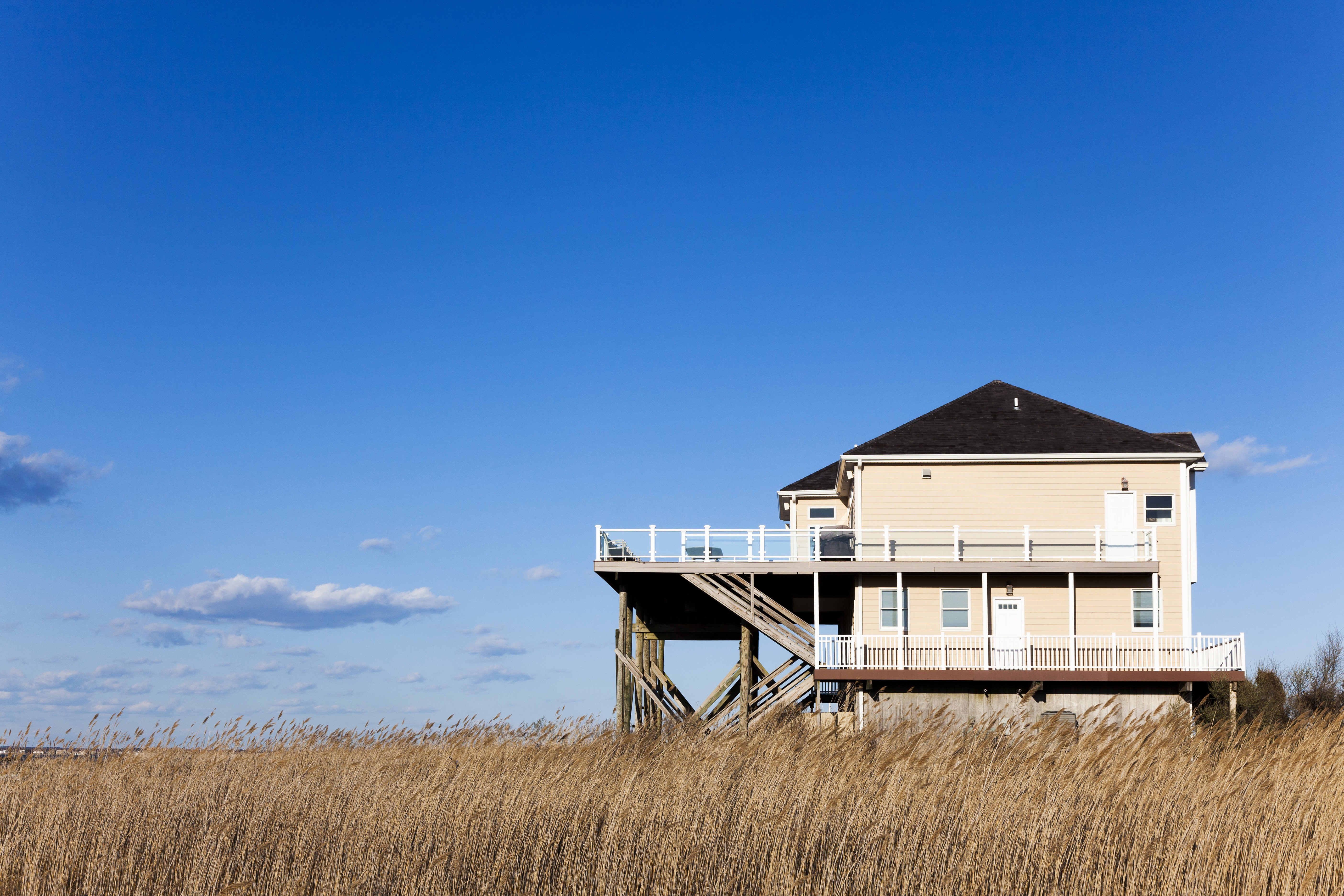 Laylan 17 Stories Laylan Modern House by Mikerega - Wrapped Canvas Photograph ...