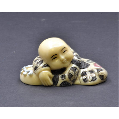 People Figurines & Sculptures