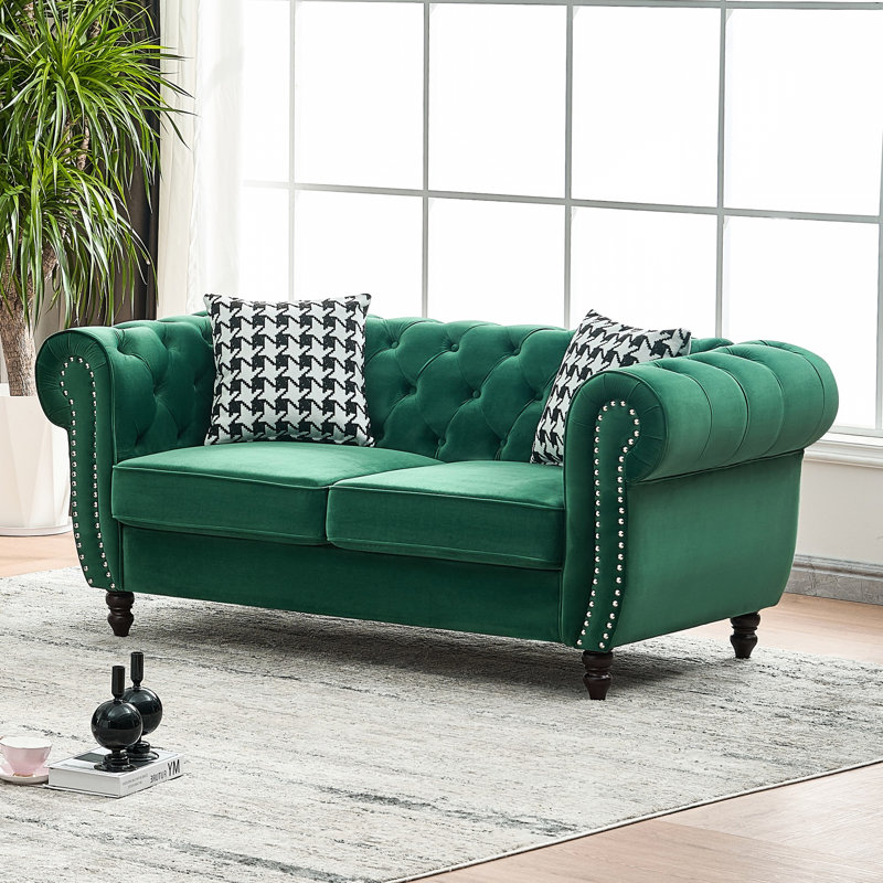 Velours de 65 po à 2 places avec accoudoirs roulés, tête de clou et structure en bois de pin massif, pour salon moderne de style Mid-Century avec accoudoirs roulés, capacité de 450 lb,
