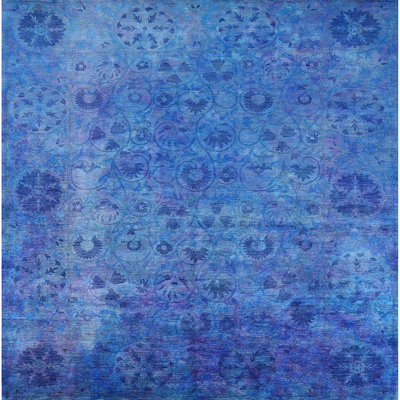 Tapis floral bleu