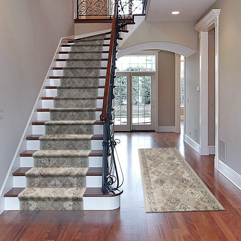 Tapis et tapis de couloir à panneau Kirman Lochlan, 5 pi 3 po x 7 pi 7 po