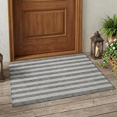 Tapis extérieur lavable antidérapant à rayures grises et blanches 3 pi x 5 pi