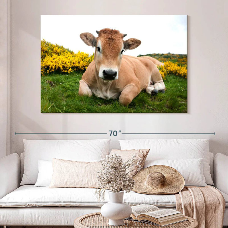 Adorable vache Aubrac, H 34 po x l 51 po