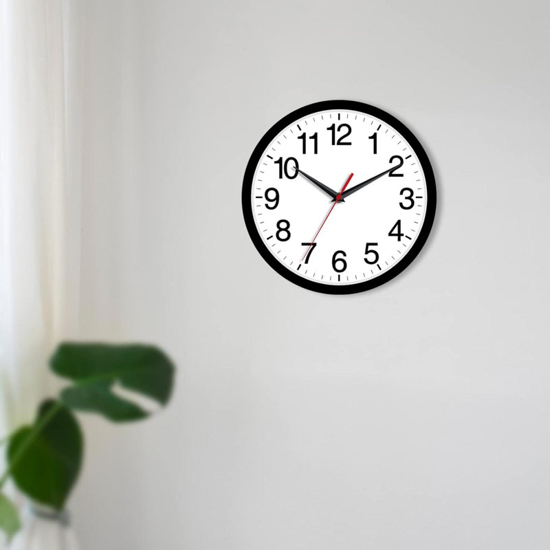 Petite horloge murale silencieuse sans pile
