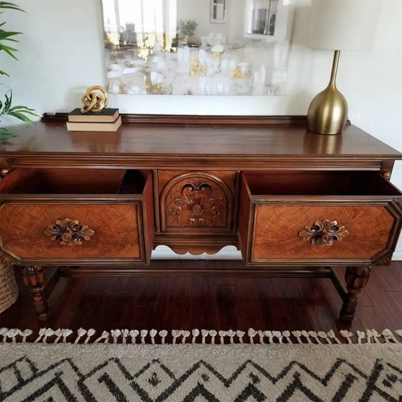 Armoire d'entrée de style français
