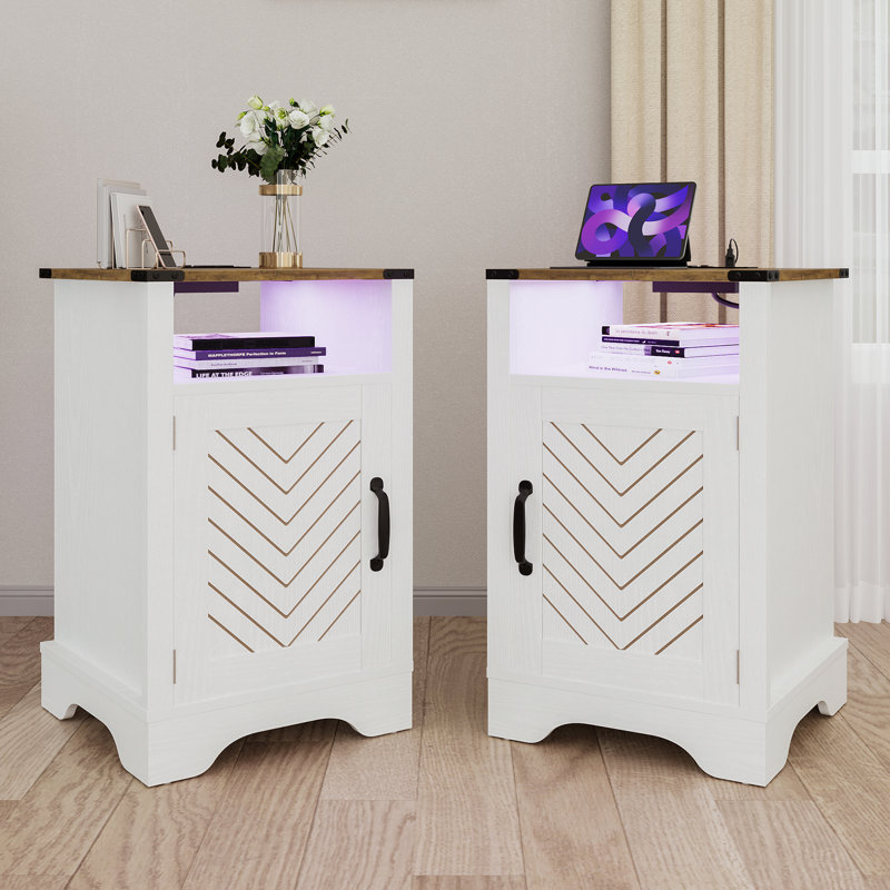 Table de chevet avec station de charge Milaun Led, blanc et chêne rustique, Set of 2