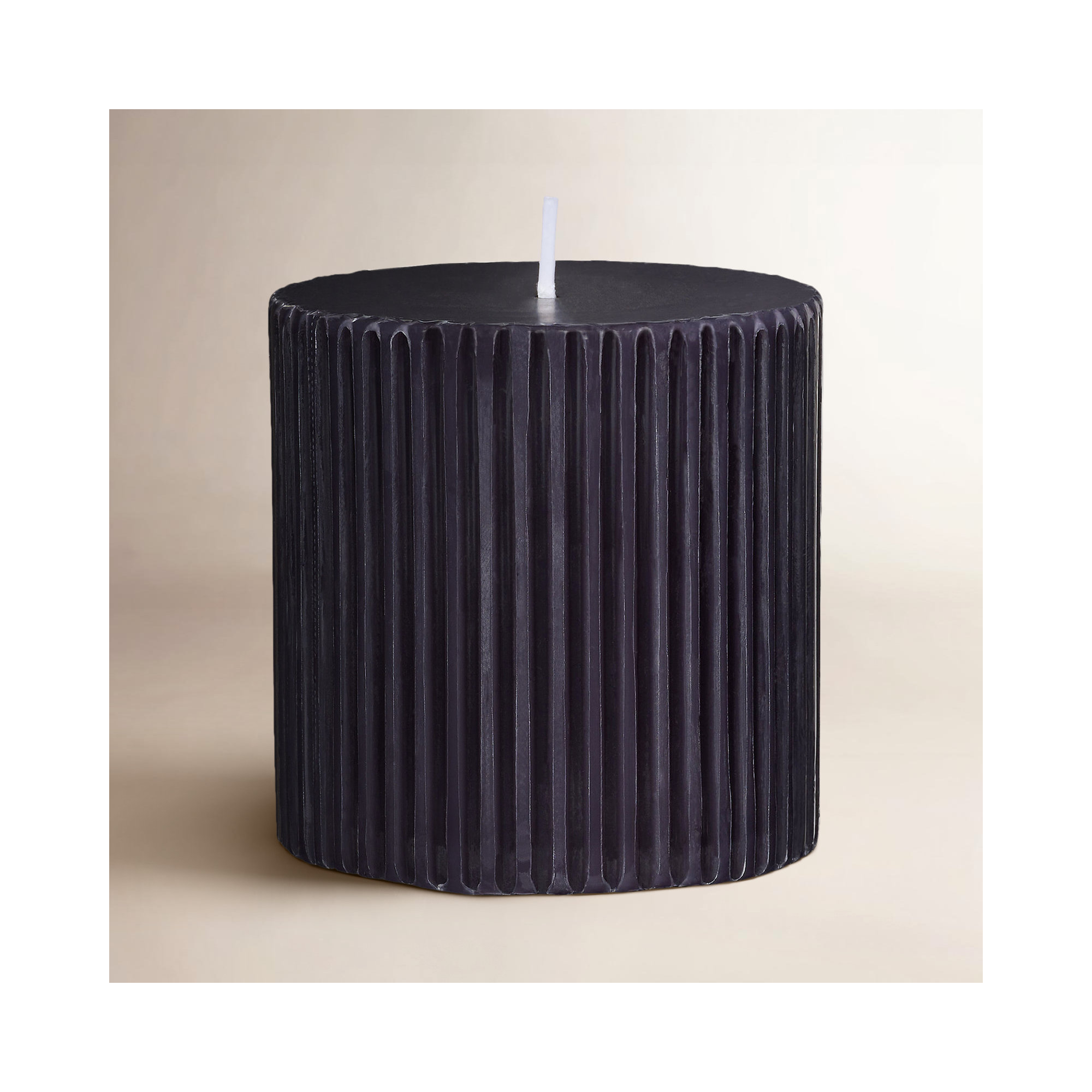 ILLUME Beautifully Done Medium Fragranced Pillar Candle, Blackberry Absinthe, Blackberry Absinthe, Small