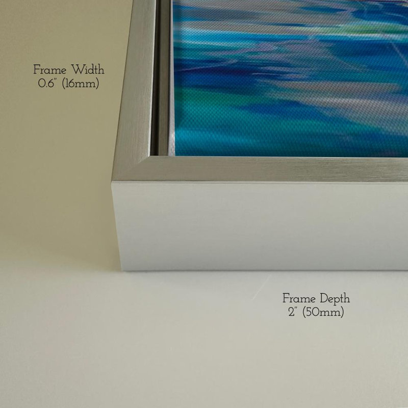 «Spirit» par Jeanette Vertentes - Impression sur toile, H 36 po x l 36 po, Cadre plat flottant, Argent