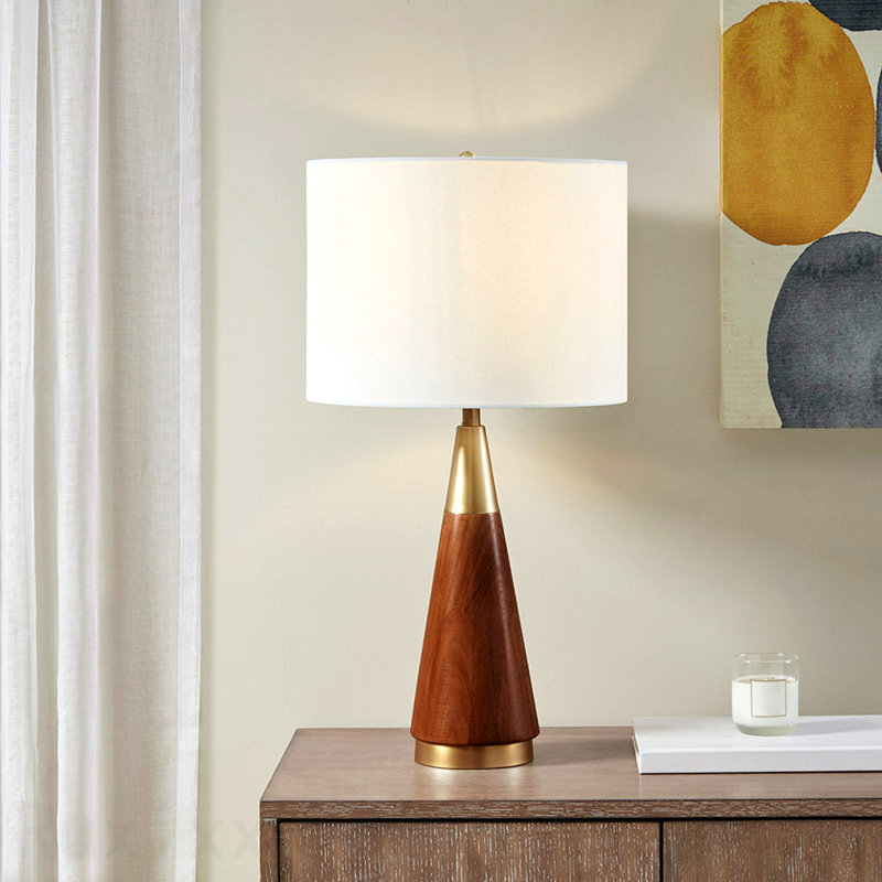 Lampe de table triangulaire