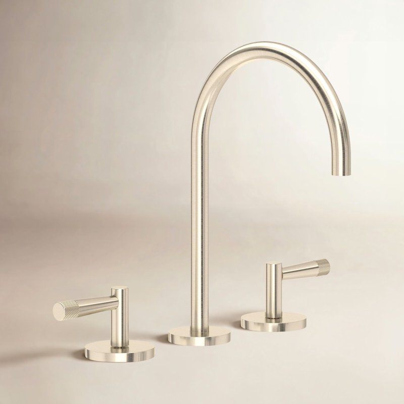 Terrell Widespread Lavatory Faucet With C-Spout, Nickel satiné
