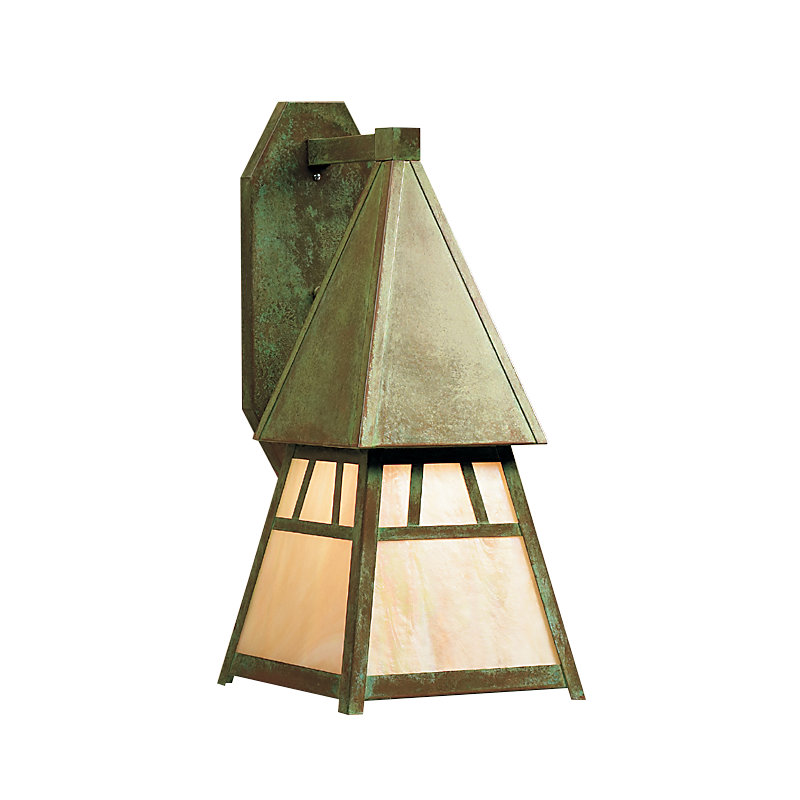 Lanterne murale d'extérieur 1 lumière Marland, Brun clair, H 22,63 po x l 10,13 po, Vert-de-gris patine