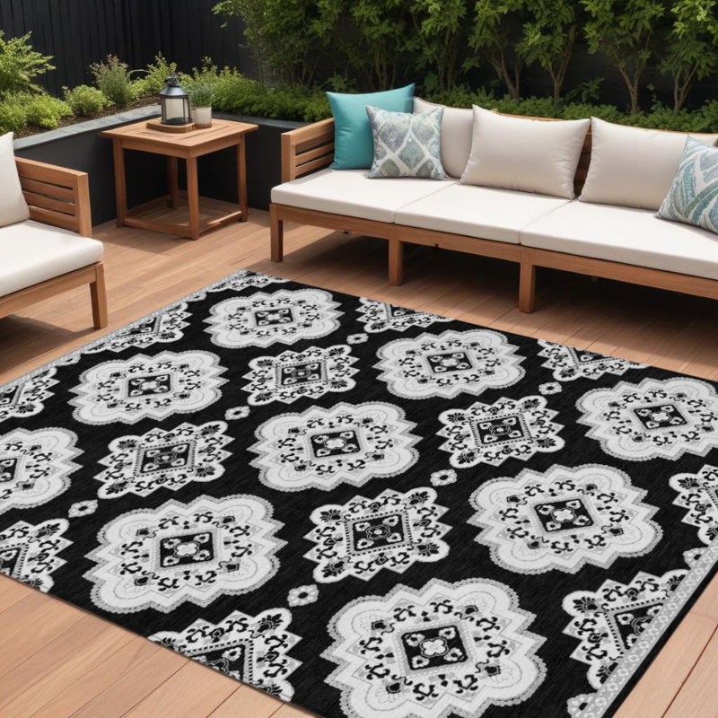 Tapis intérieur / extérieur 8 pi x 10 pi noir et ivoire lavable