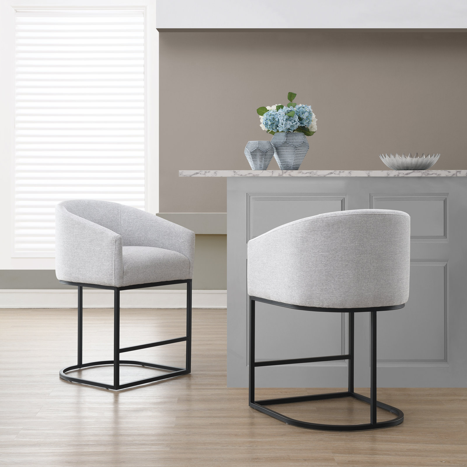 Austri Counter & Bar Stool, Gray, Counter Stool (25.6" Seat Height)
