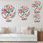 Horloge murale à motif rose et hortensia bleu avec feuilles sur fond blanc-713115268