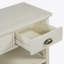 Console de style rétro avec tiroirs et paniers tissés en jacinthe d'eau, polyvalente pour de multiples espaces et styles de décoration-137726937