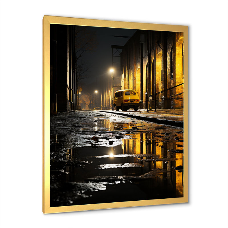 Nightly Silent Workshops Alley, reproduction d'art sur toile, Cadre doré simple, H 44 po x l 34 po x P 1,5 po