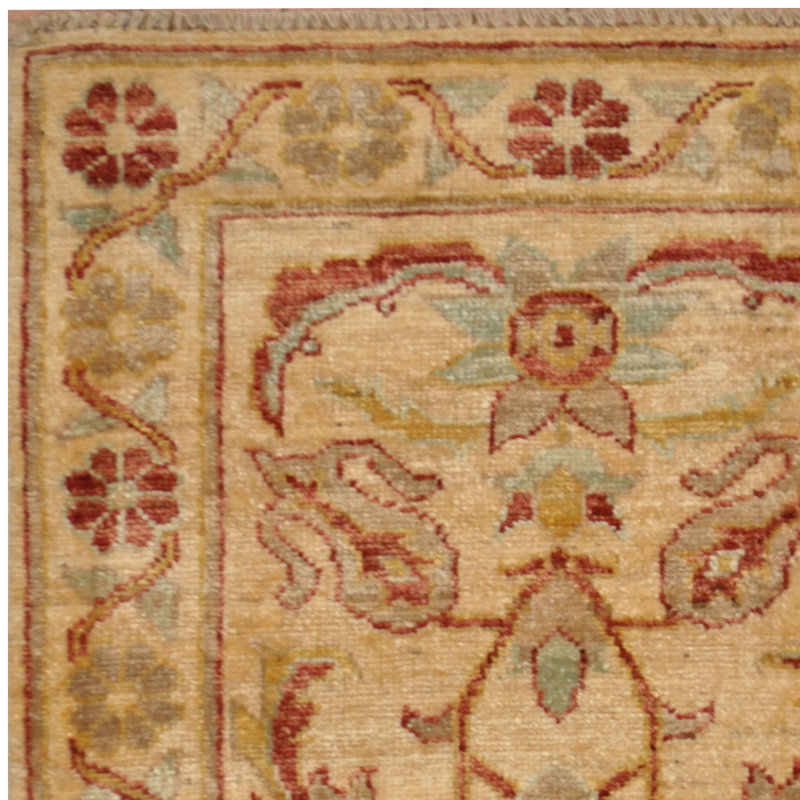 Tapis beige en laine beige 2 pi x 3 pi 4 à la main one-of-a-type tribal oushak Swilley