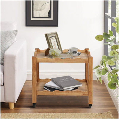 Table d'appoint roulante en bois d'hévéa massif à 2 niveaux avec roues verrouillables et plateau amovible pour diverses utilisations