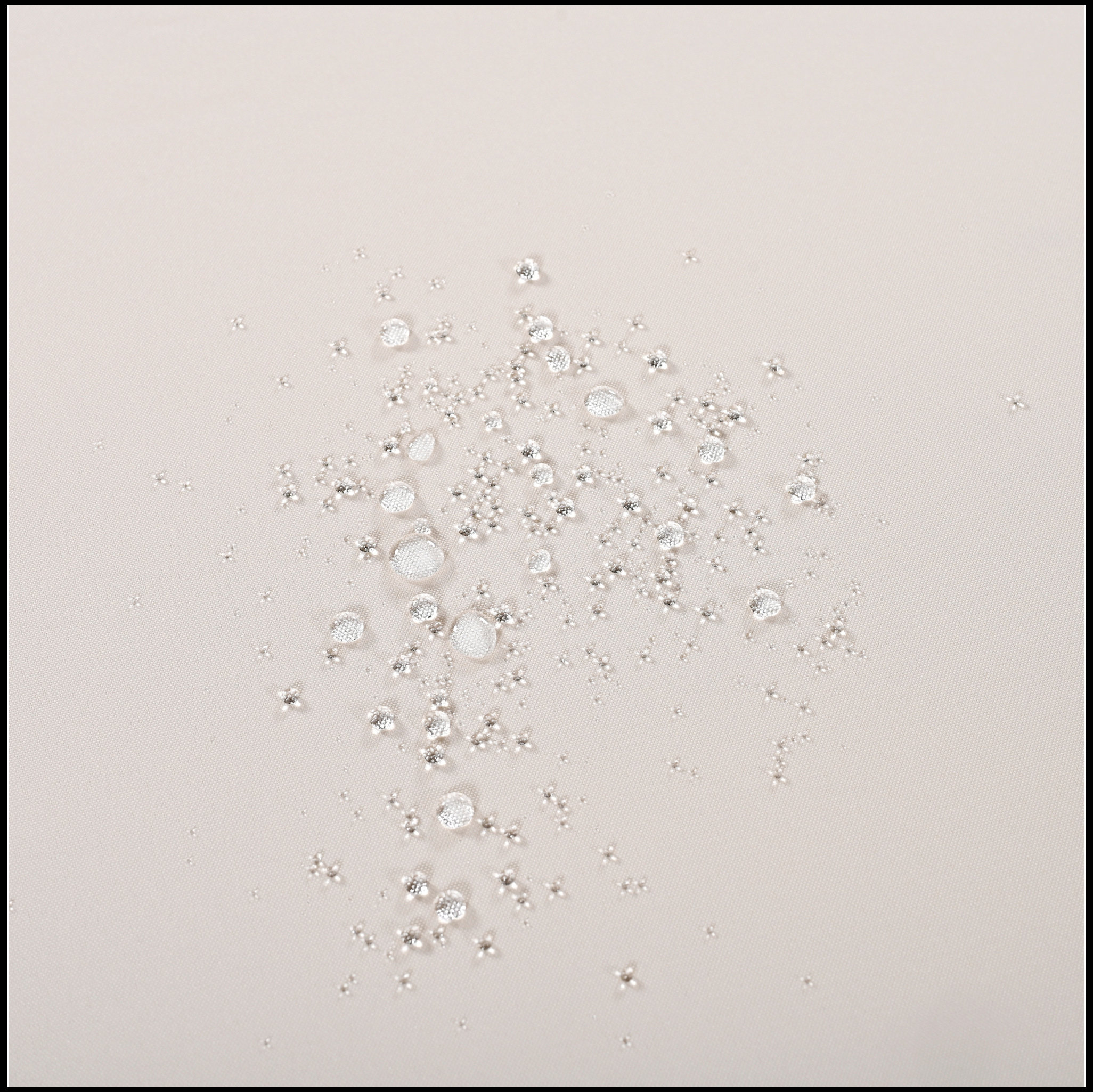 Latitude Run® Xamara 42.9'' Wide Outdoor Patio Daybed with Cushions