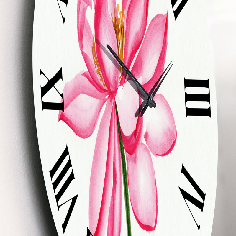 Détail rétro d'un lotus rose - horloge murale traditionnelle, Moyen