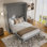 Grand lit escamotable rotatif avec supports de rangement cachés, lit mural multifonctionnel peu encombrant pour le bureau à domicile et les petites pièces, gris