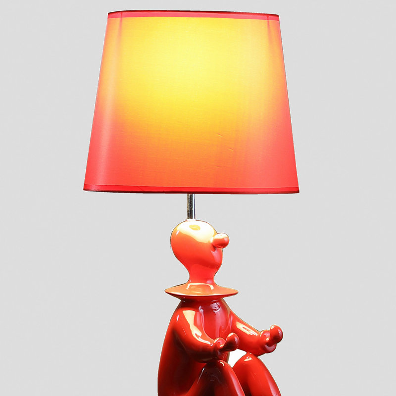 Oreilly Porcelain Table Lamp, Red