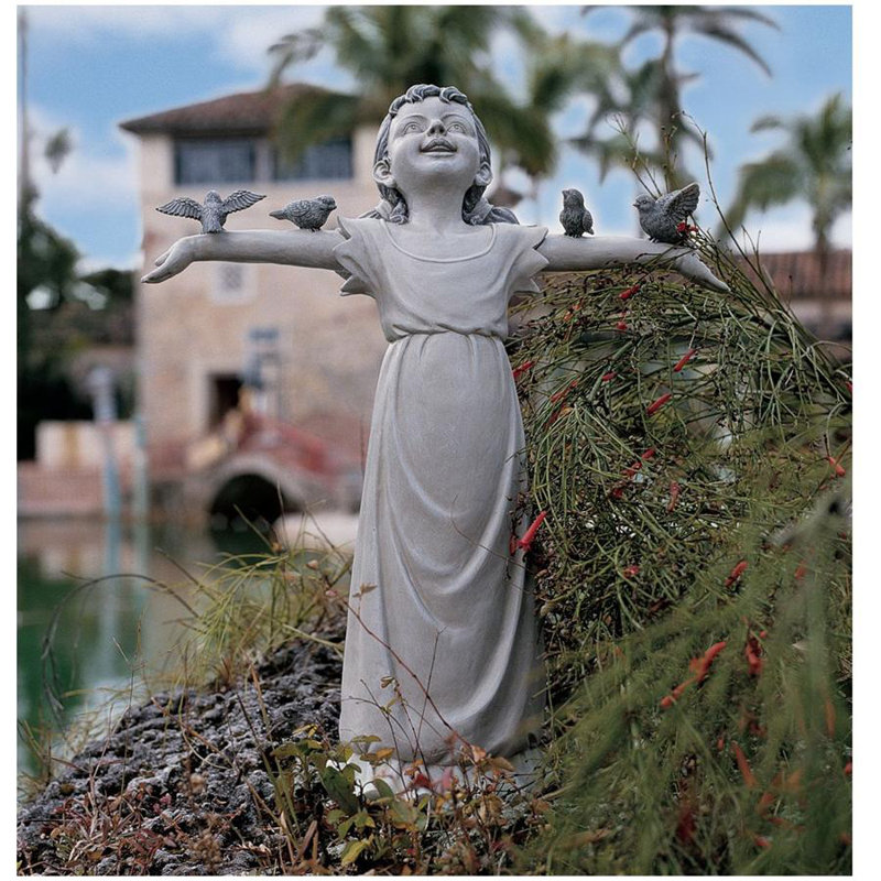 Weather Resistant UV Resistant Garden Statue, 45.72cm H x 36,83cm W x 15.24cm D