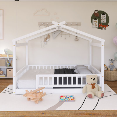 Wood Frame Full Size House Bed With Fence
